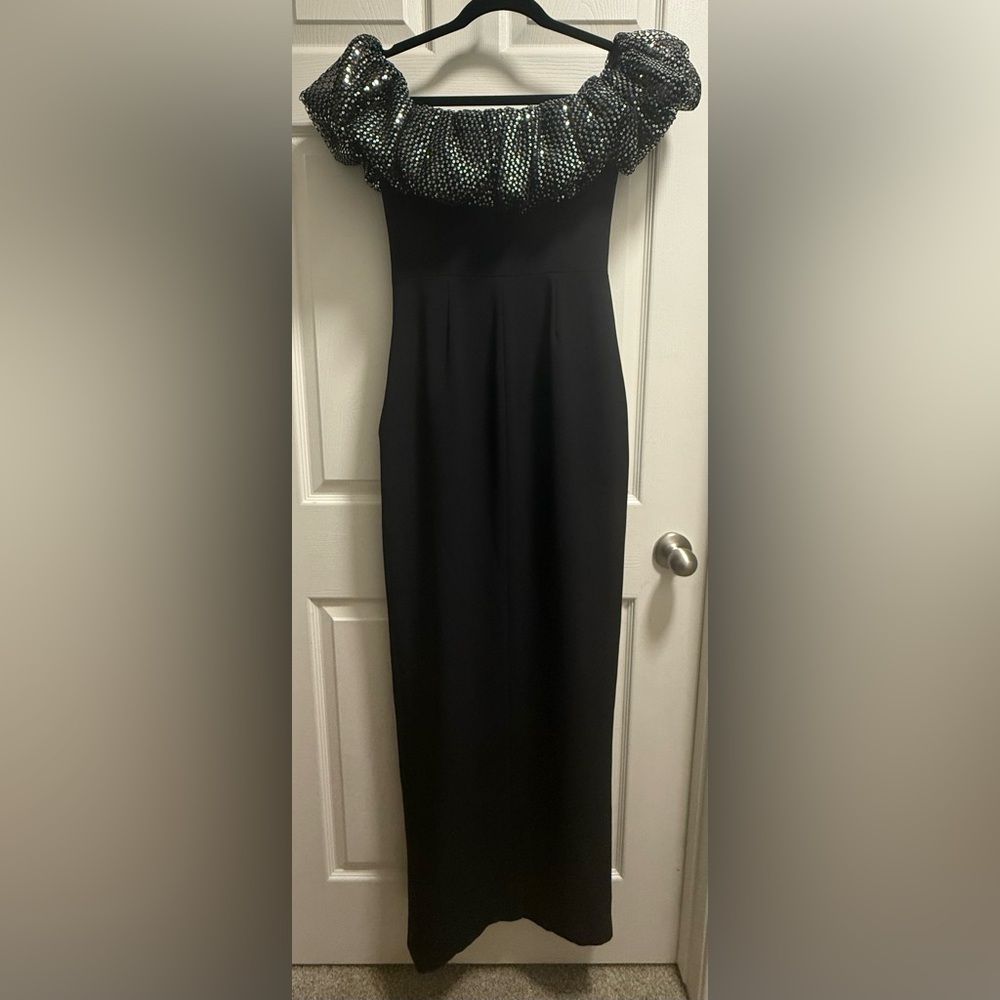 ML Monique Lhuillier - Michaela Crepe Off-the-Shoulder Gown - Size 4 - NWT - Picture 16 of 16